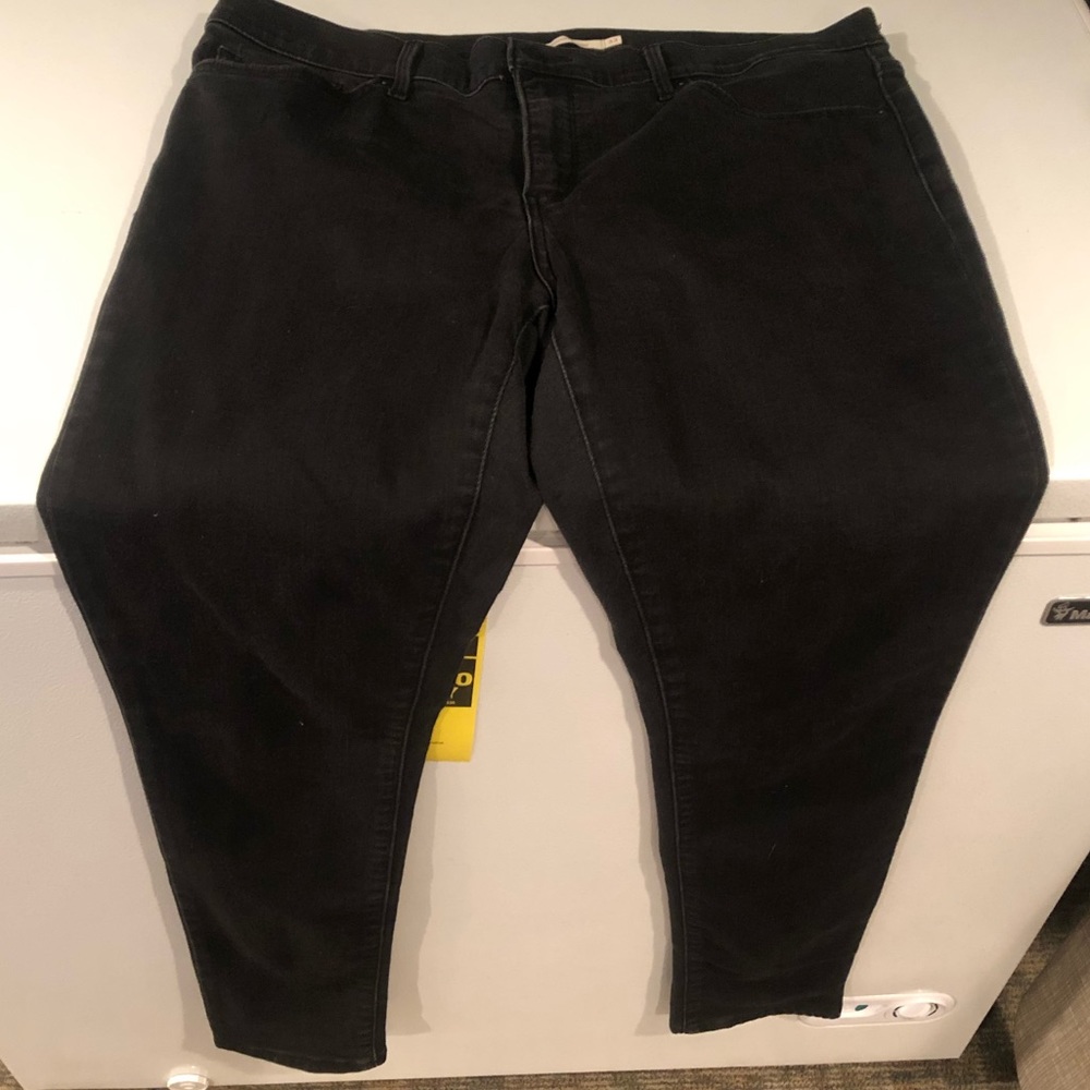 Womens 311 jeans size 33👖